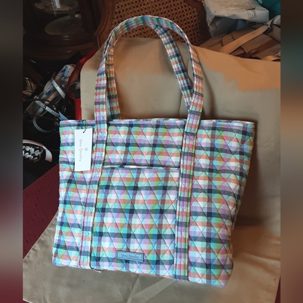 NWT Vera Bradley Small Vera Tote